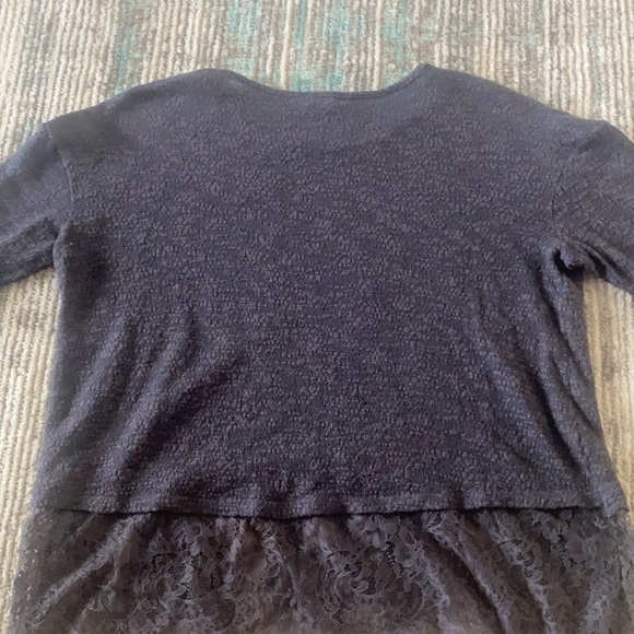 Eyeshadow Thin Sweater with Lace - Picture 11 of 13